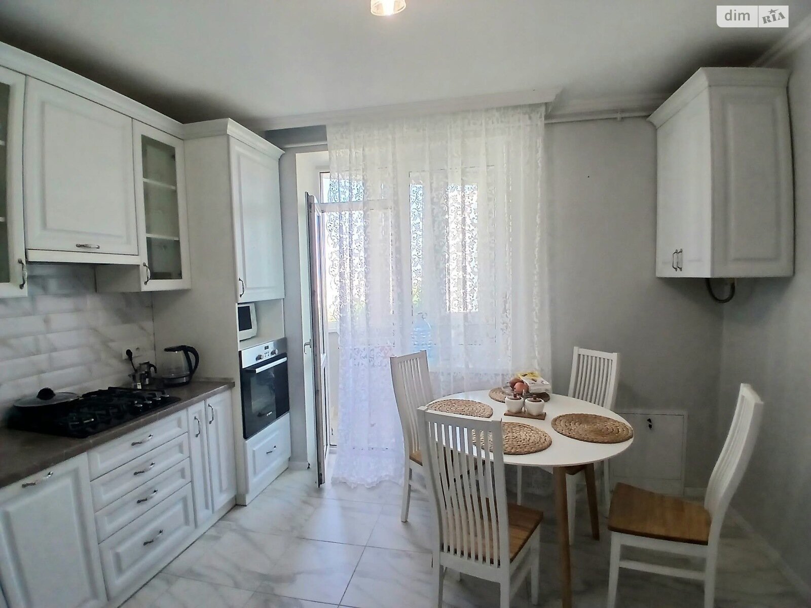 Продажа трехкомнатной квартиры в Львове, на ул. Демнянская 26, район Франковский фото 1 Продажа трехкомнатной квартиры в Львове, на ул. Демнянская 26, район Франковский фото 1