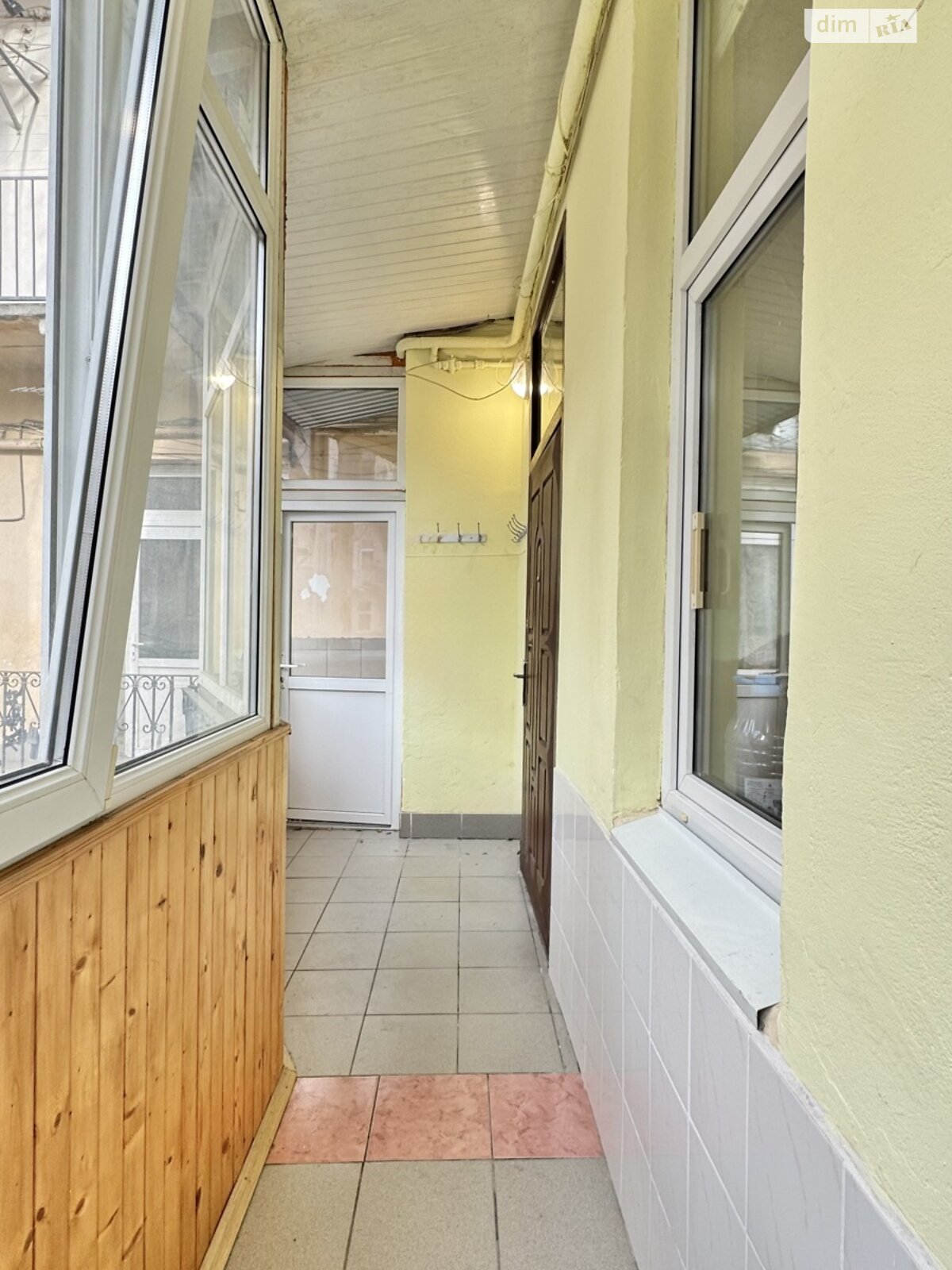 Продажа двухкомнатной квартиры в Львове, на ул. Федьковича, район Франковский фото 1 Продажа двухкомнатной квартиры в Львове, на ул. Федьковича, район Франковский фото 1