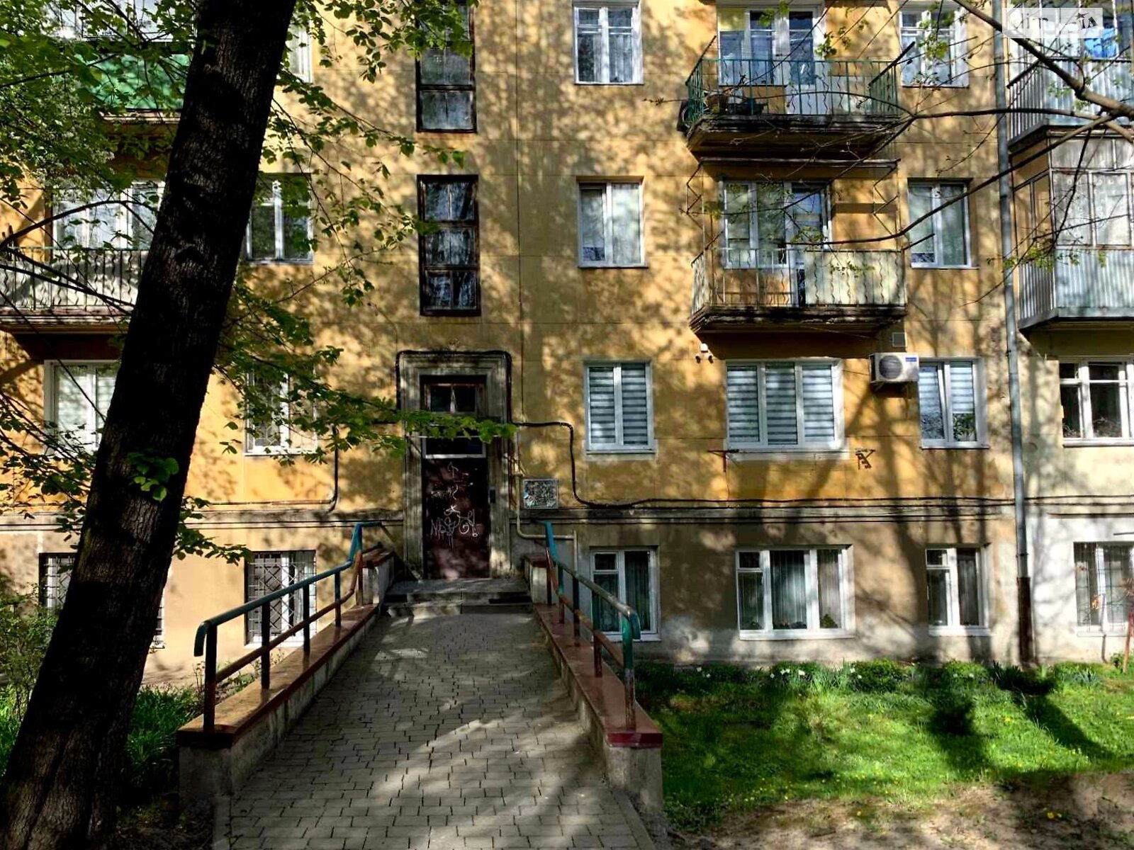 Продажа однокомнатной квартиры в Львове, на ул. Коновальца Евгения, район Франковский фото 1