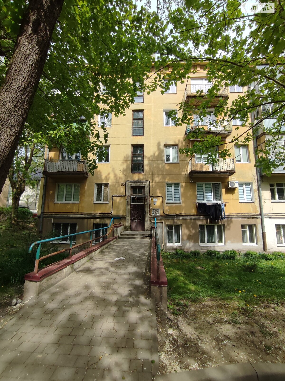 Продажа трехкомнатной квартиры в Львове, на ул. Коновальца Евгения 85В, район Франковский фото 1