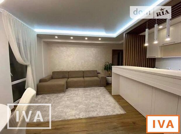Продажа четырехкомнатной квартиры в Львове, на ул. Кульпарковская район Франковский фото 1 Продажа четырехкомнатной квартиры в Львове, на ул. Кульпарковская район Франковский фото 1
