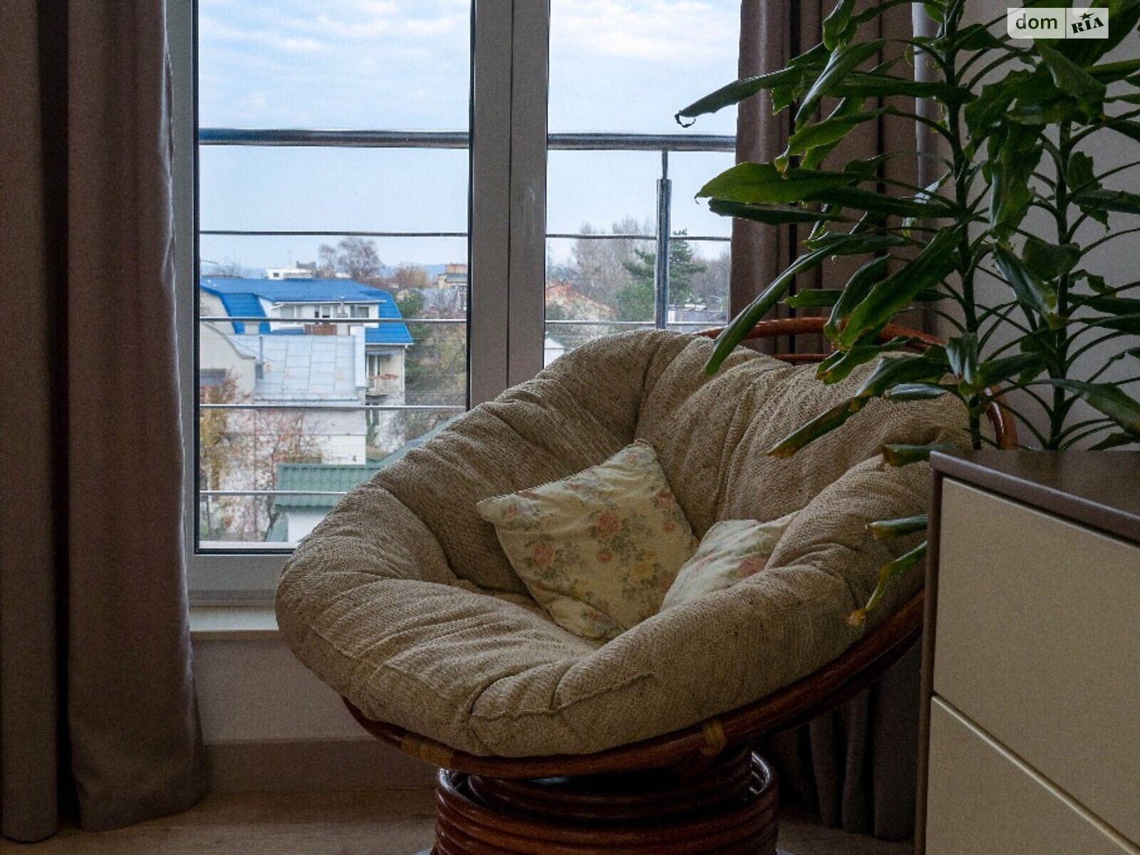 Продажа трехкомнатной квартиры в Львове, на ул. Кульпарковская 63, район Франковский фото 1