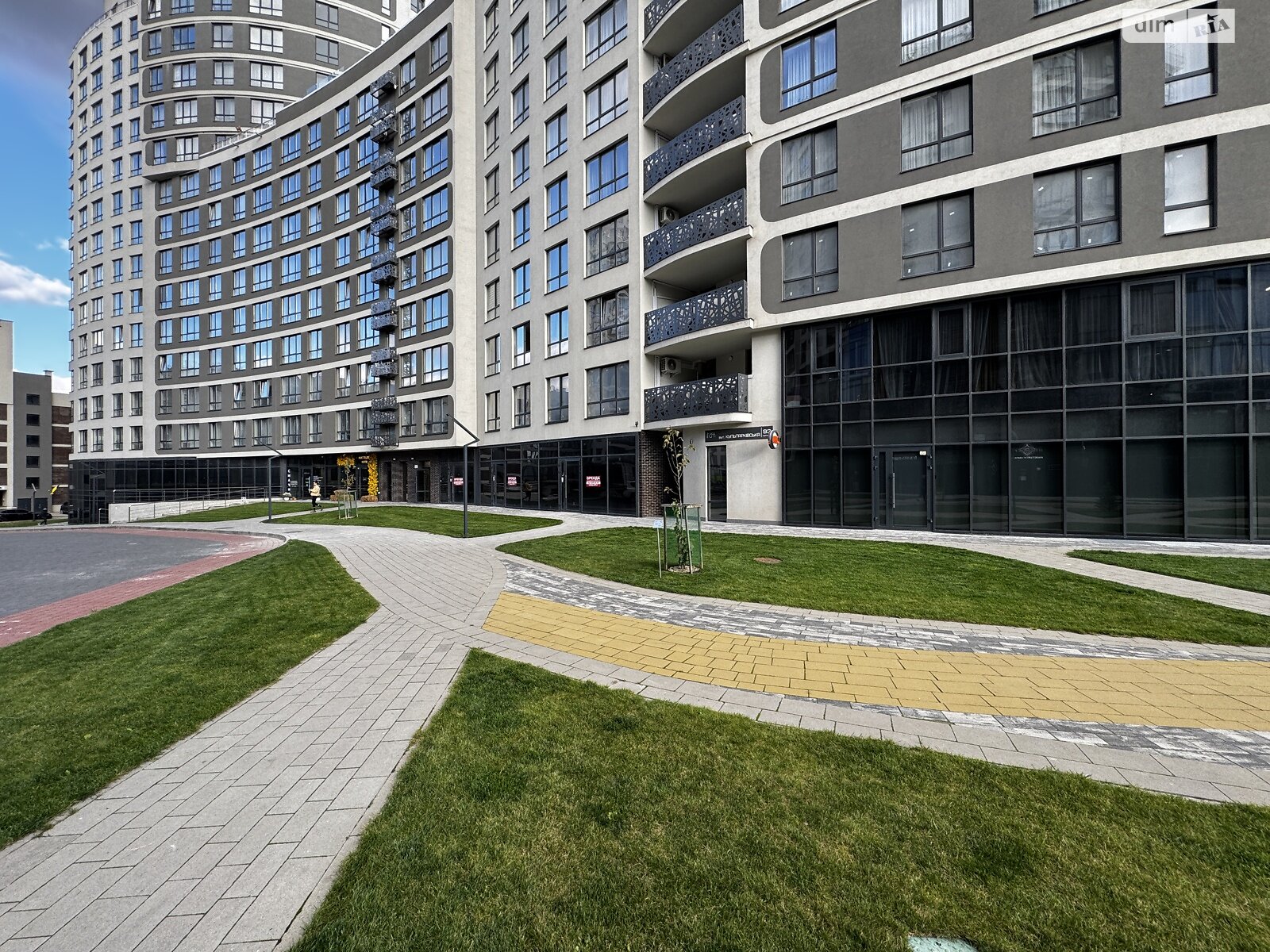 Продажа трехкомнатной квартиры в Львове, на ул. Кульпарковская 93/2, район Франковский фото 1 Продажа трехкомнатной квартиры в Львове, на ул. Кульпарковская 93/2, район Франковский фото 1