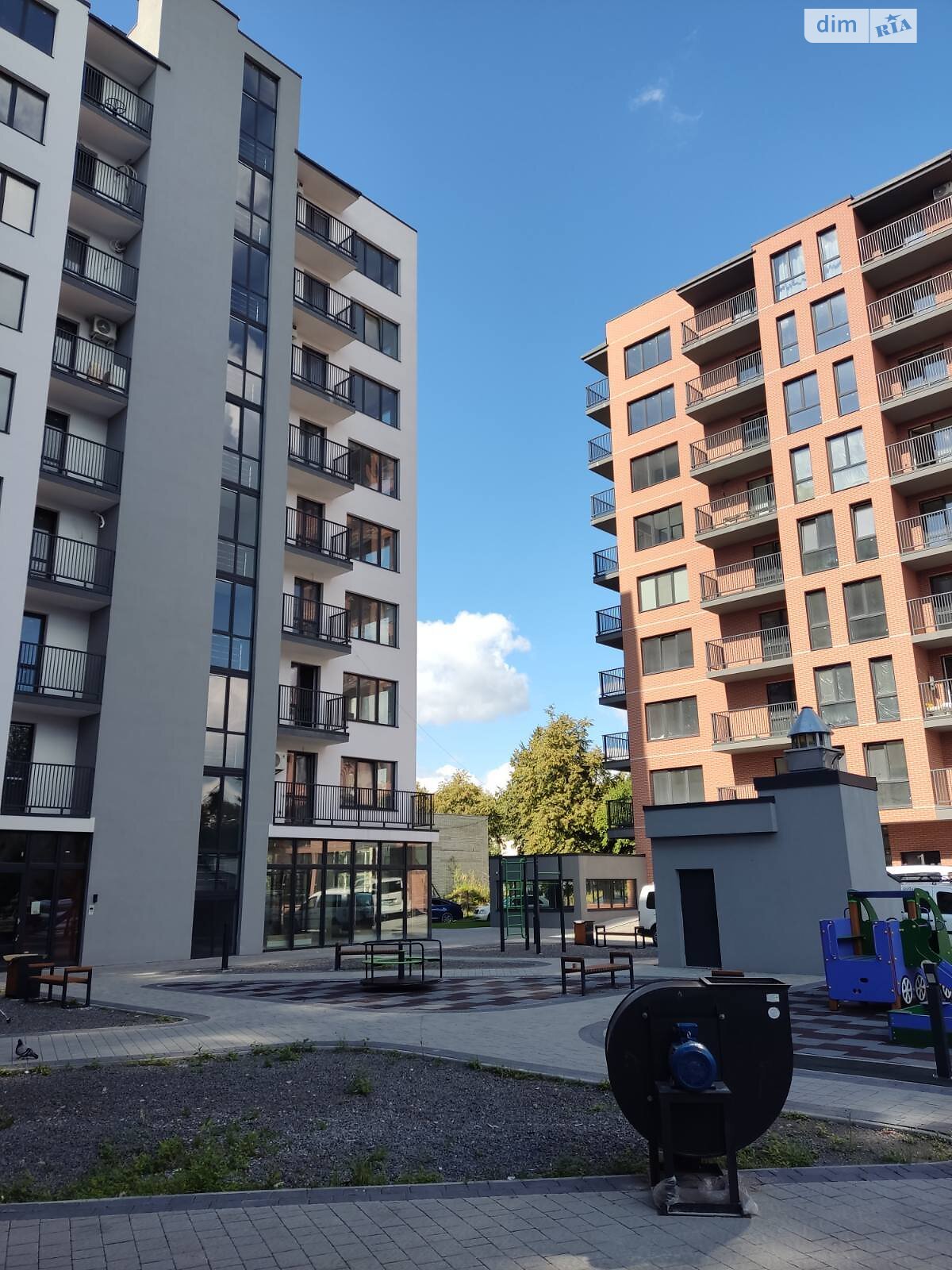 Продаж однокімнатної квартири в Львові, на вул. Леоніда Перфецького 8, район Франківський фото 1