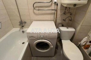 Продаж двокімнатної квартири в Львові, на вул. Любінська, район Франківський фото 2