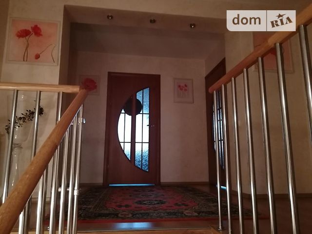 Продажа квартиры, 5 ком., Львов, р‑н. Франковский, Окружная улица Продажа квартиры, 5 ком., Львов, р‑н. Франковский, Окружная улица