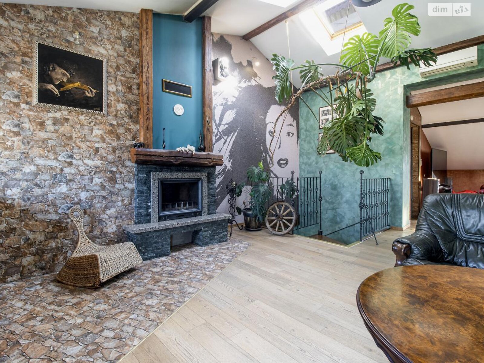 Продажа пятикомнатной квартиры в Львове, на ул. Опильского, район Франковский фото 1 Продажа пятикомнатной квартиры в Львове, на ул. Опильского, район Франковский фото 1