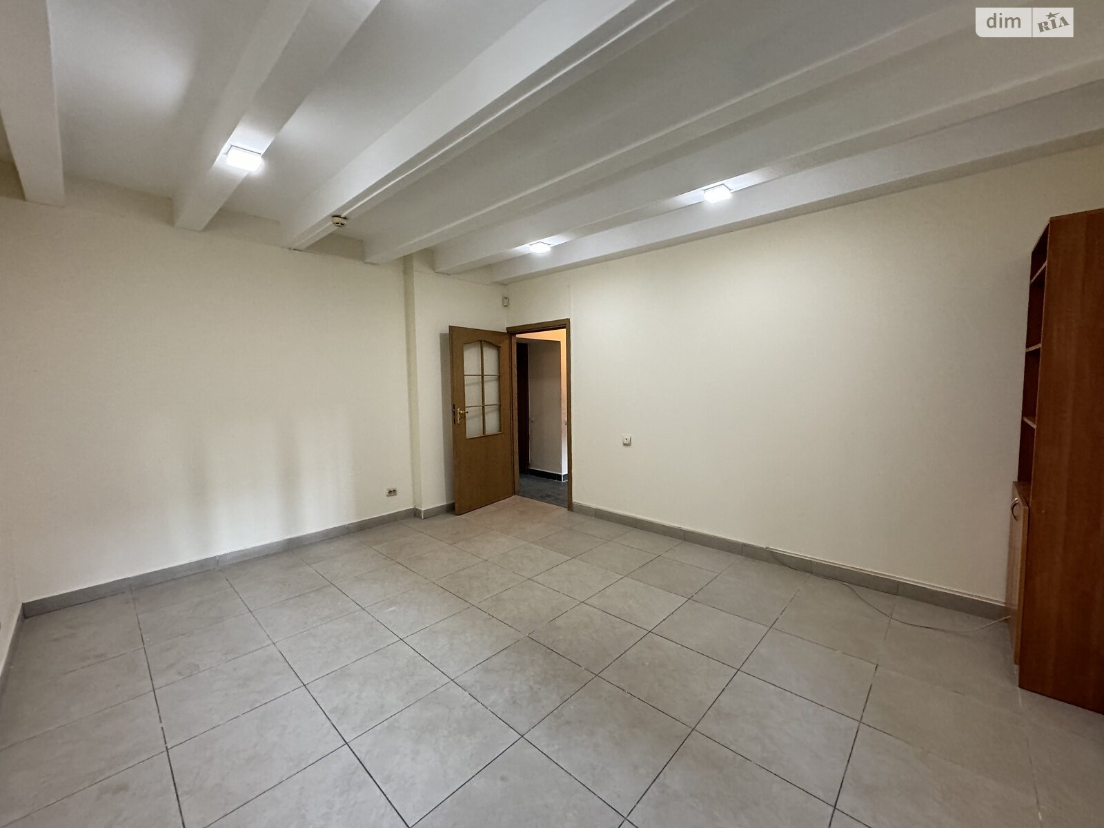 Продажа двухкомнатной квартиры в Львове, на ул. Пастернака 4, район Франковский фото 1 Продажа двухкомнатной квартиры в Львове, на ул. Пастернака 4, район Франковский фото 1
