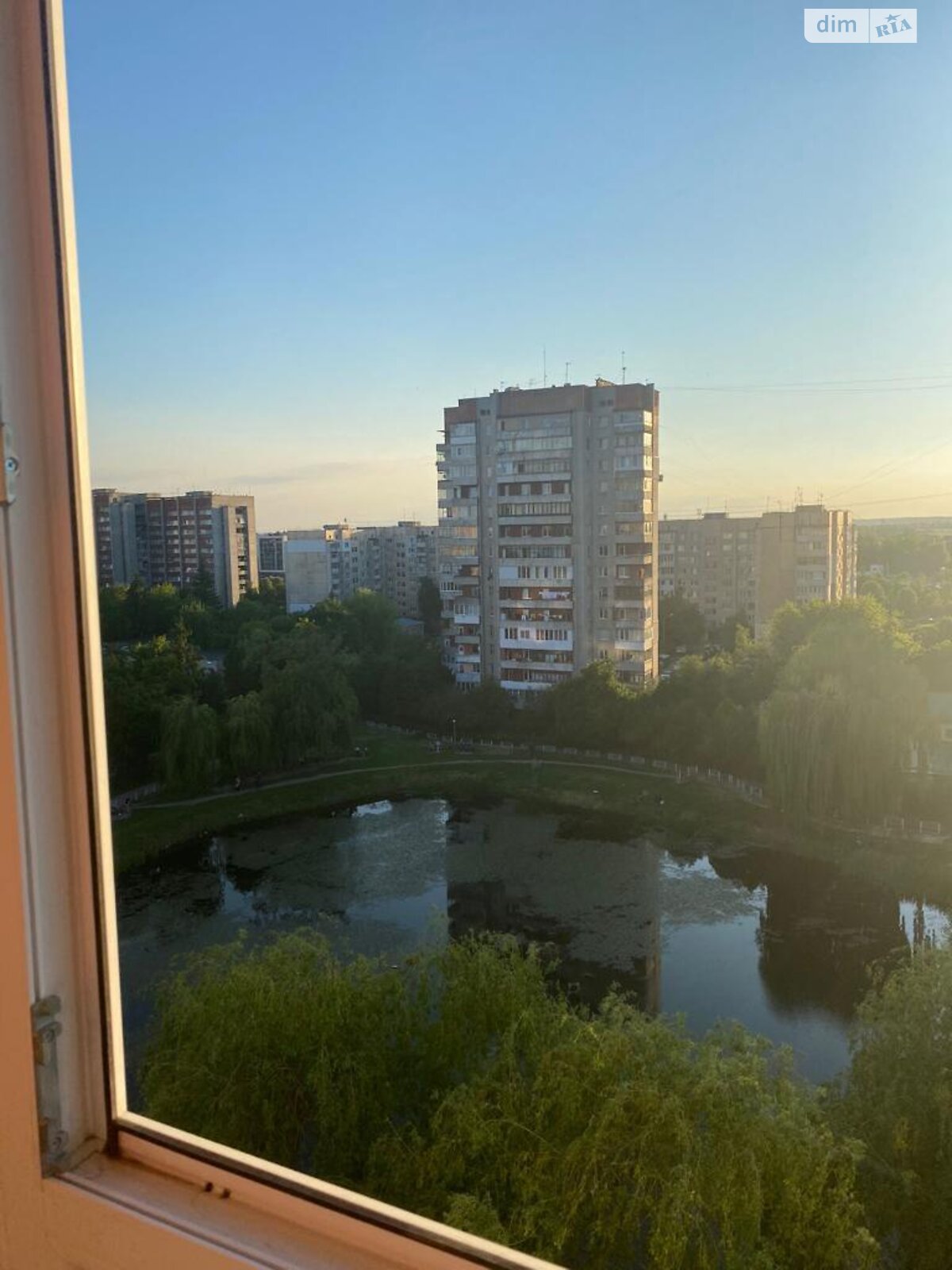 Продажа трехкомнатной квартиры в Львове, на ул. Симоненко Василия 10, район Франковский фото 1 Продажа трехкомнатной квартиры в Львове, на ул. Симоненко Василия 10, район Франковский фото 1