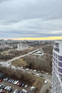 Продажа четырехкомнатной квартиры в Львове, на ул. Трускавецкая 2А, район Франковский фото 2