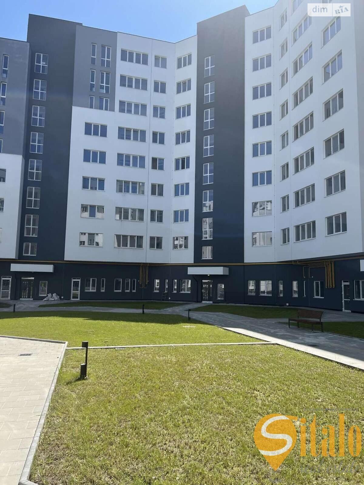 Продажа трехкомнатной квартиры в Львове, на ул. Владимира Великого 10, район Франковский фото 1