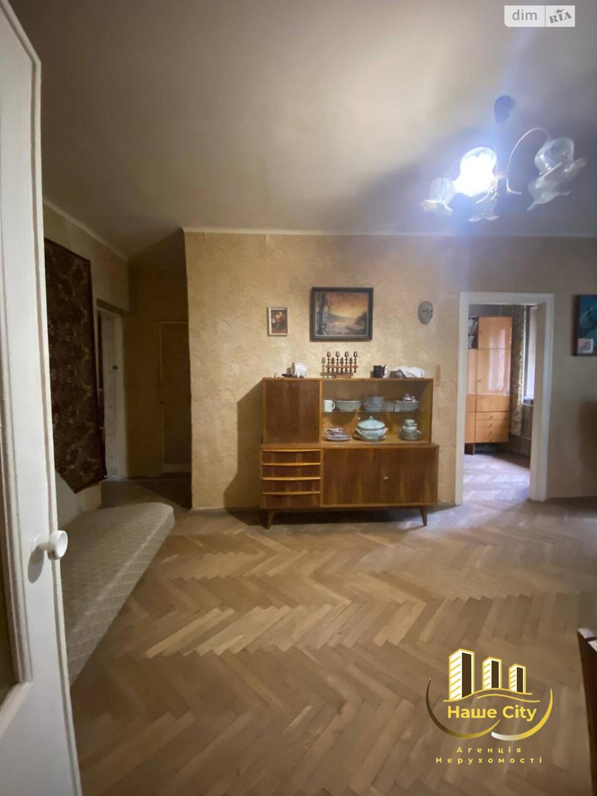 Продажа трехкомнатной квартиры в Львове, на ул. Днестровская 4, район Галицкий фото 1 Продажа трехкомнатной квартиры в Львове, на ул. Днестровская 4, район Галицкий фото 1