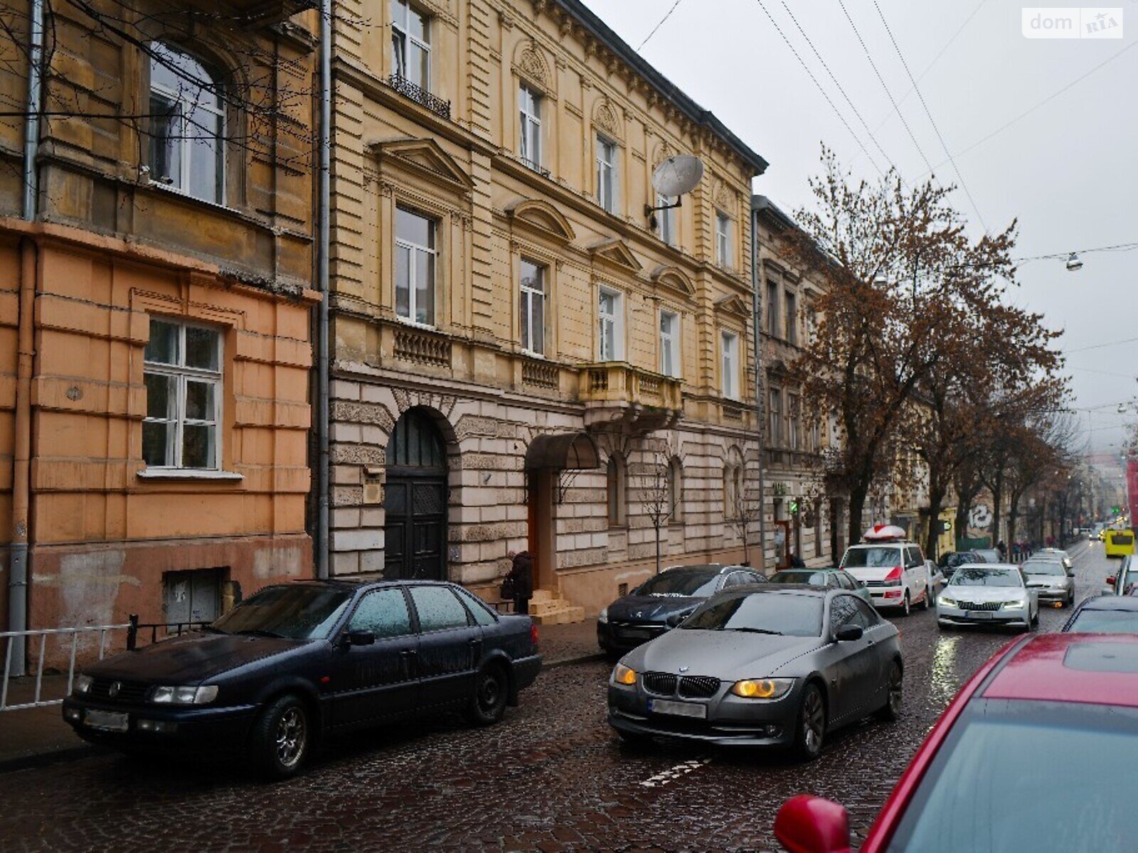 Продажа пятикомнатной квартиры в Львове, на ул. Дорошенко Петра, район Галицкий фото 1