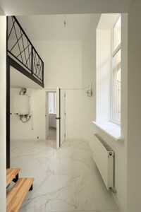 Продаж однокімнатної квартири в Львові, на вул. Дорошенка Петра, район Галицький фото 2