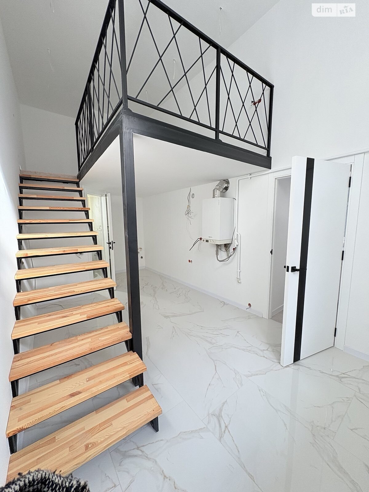 Продаж однокімнатної квартири в Львові, на вул. Дорошенка Петра, район Галицький фото 1