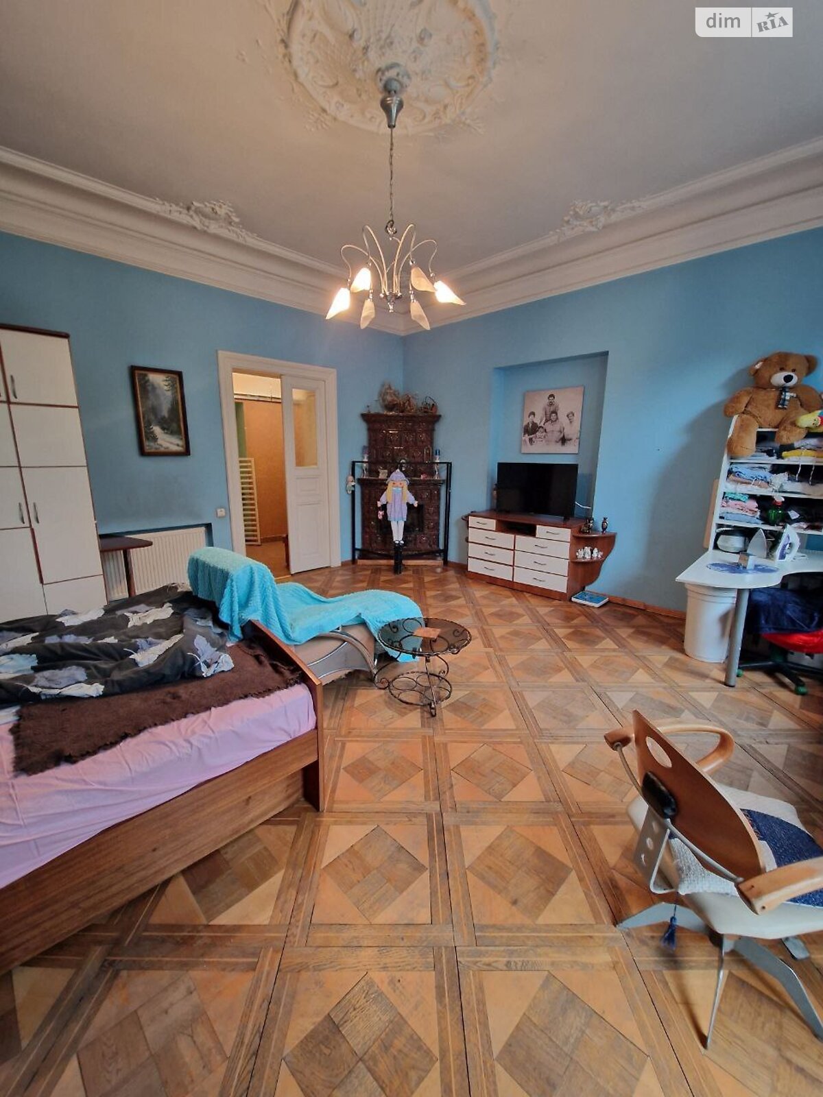Продажа четырехкомнатной квартиры в Львове, на пл. Франко Ивана, район Галицкий фото 1