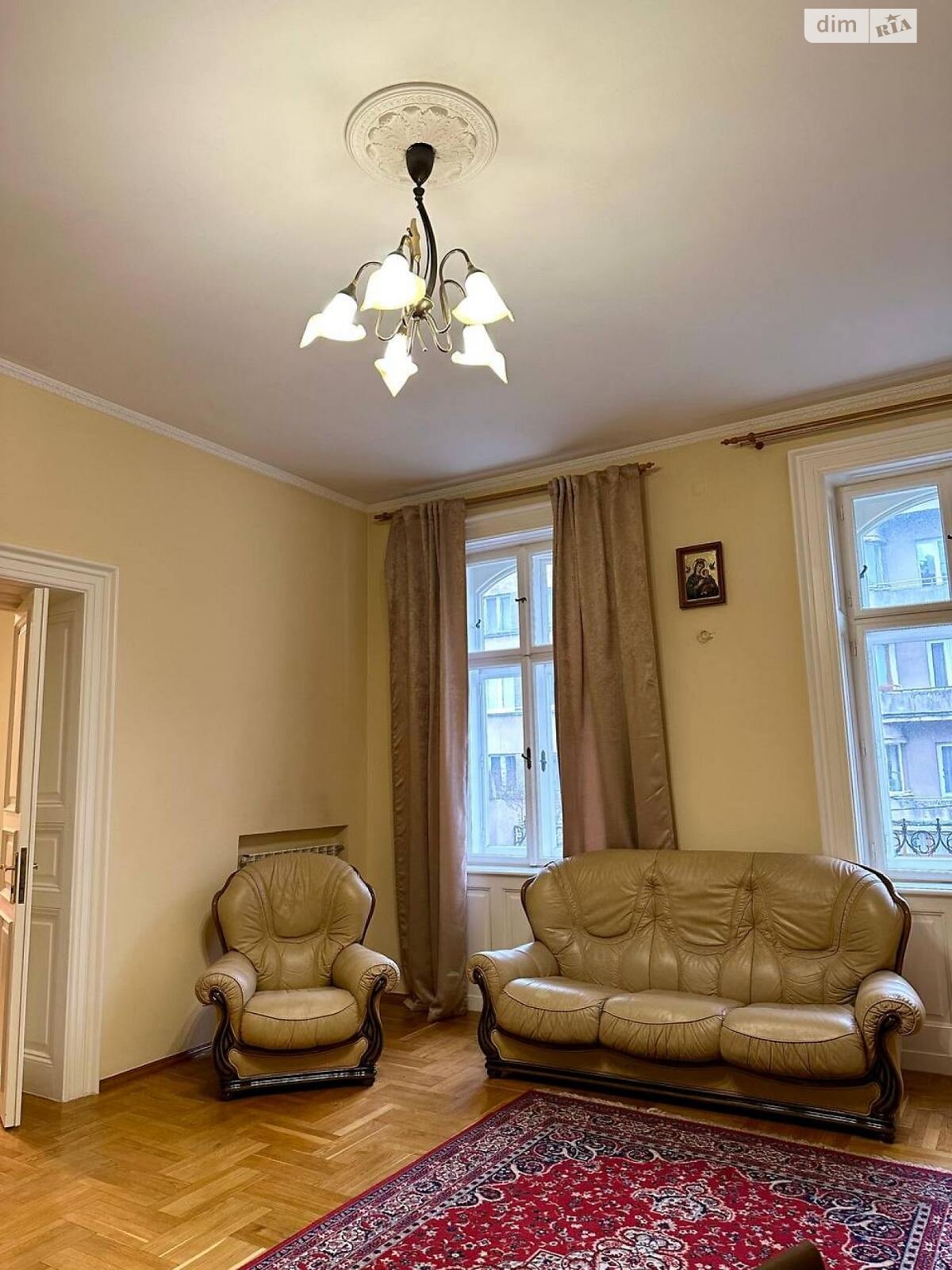 Продажа трехкомнатной квартиры в Львове, на ул. Героев Майдана 4, район Галицкий фото 1