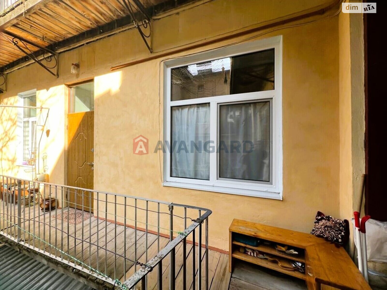 Продажа трехкомнатной квартиры в Львове, на ул. Кирилла и Мефодия 27, район Галицкий фото 1 Продажа трехкомнатной квартиры в Львове, на ул. Кирилла и Мефодия 27, район Галицкий фото 1