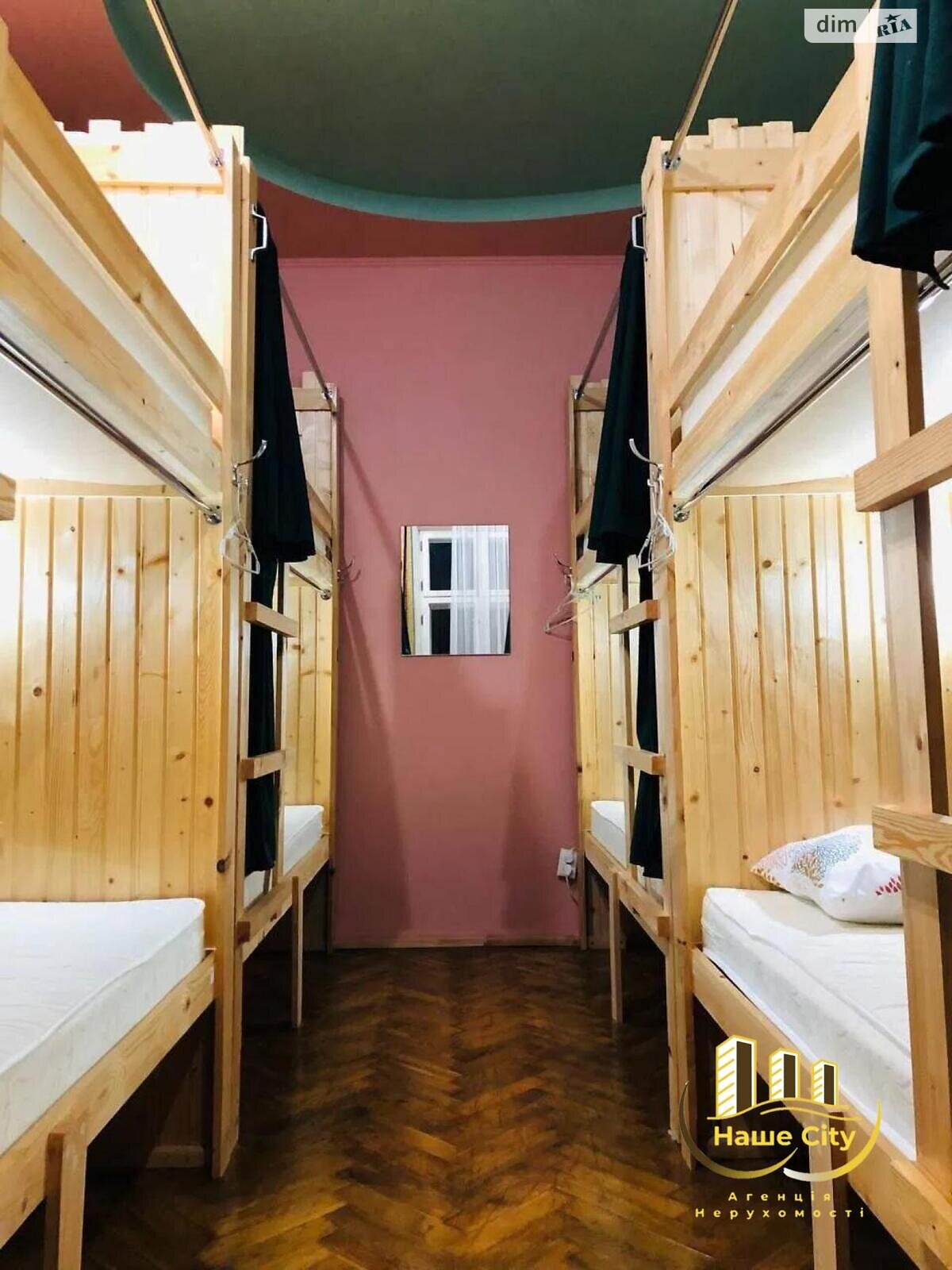 Продаж п`ятикімнатної квартири в Львові, на вул. Лазнева 8, район Галицький фото 1 Продаж п`ятикімнатної квартири в Львові, на вул. Лазнева 8, район Галицький фото 1