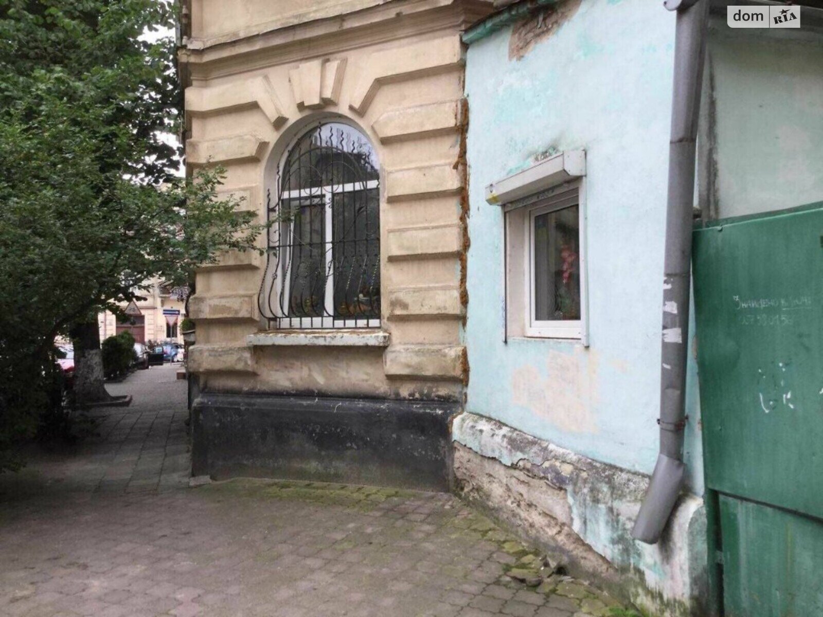 Продаж трикімнатної квартири в Львові, на вул. Куліша Пантелеймона, район Галицький фото 1 Продаж трикімнатної квартири в Львові, на вул. Куліша Пантелеймона, район Галицький фото 1