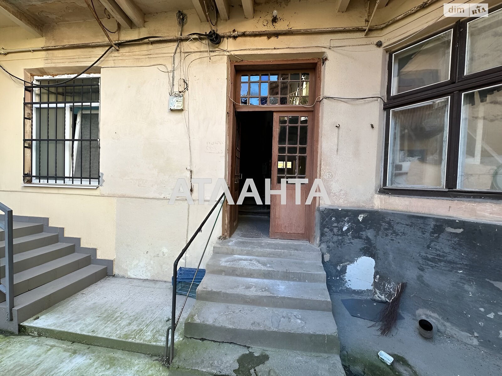 Продажа однокомнатной квартиры в Львове, на ул. Меретина, район Галицкий фото 3 Продажа однокомнатной квартиры в Львове, на ул. Меретина, район Галицкий фото 3