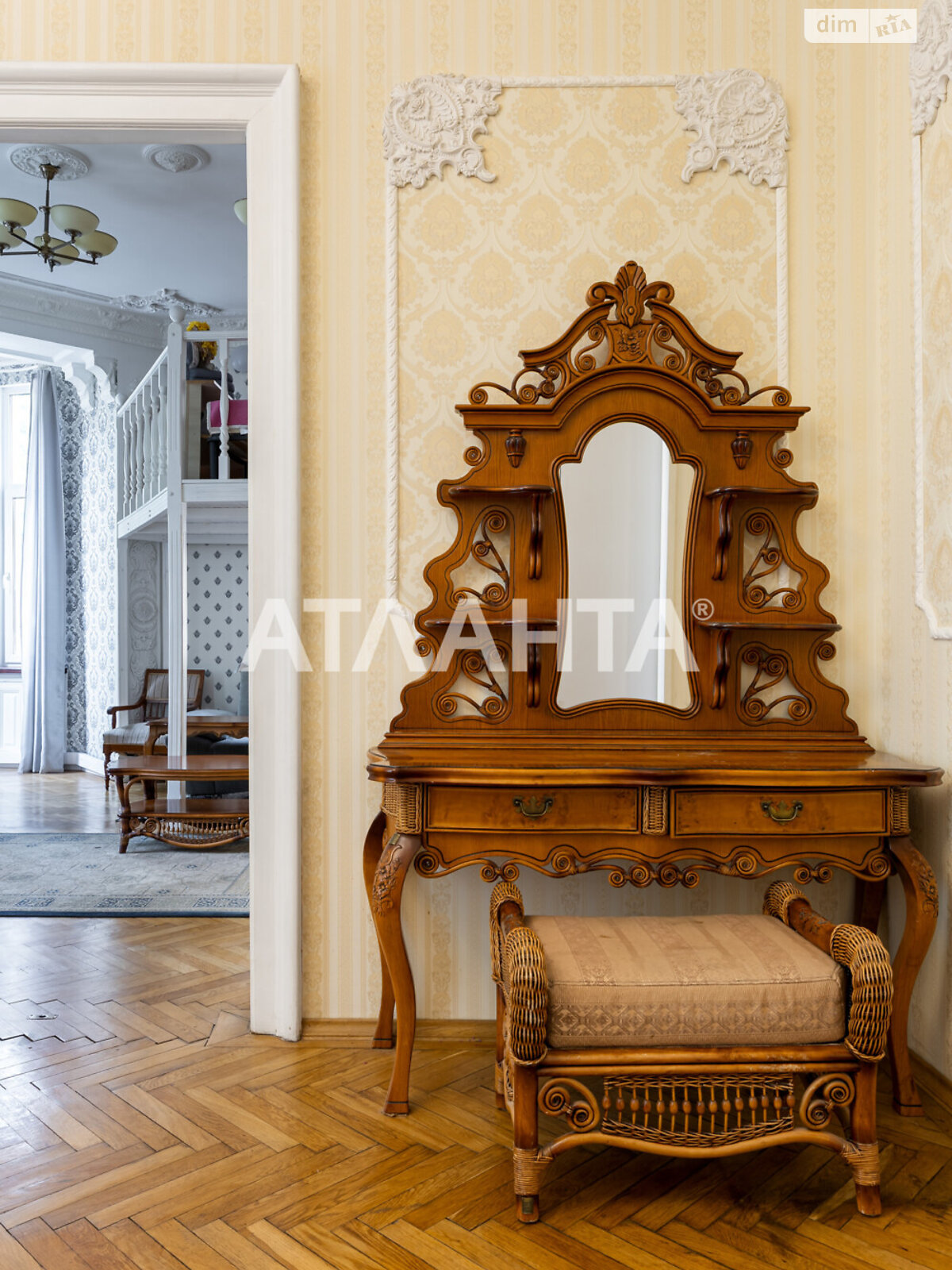 Продажа трехкомнатной квартиры в Львове, на ул. Огиенко Ивана, район Галицкий фото 1 Продажа трехкомнатной квартиры в Львове, на ул. Огиенко Ивана, район Галицкий фото 1