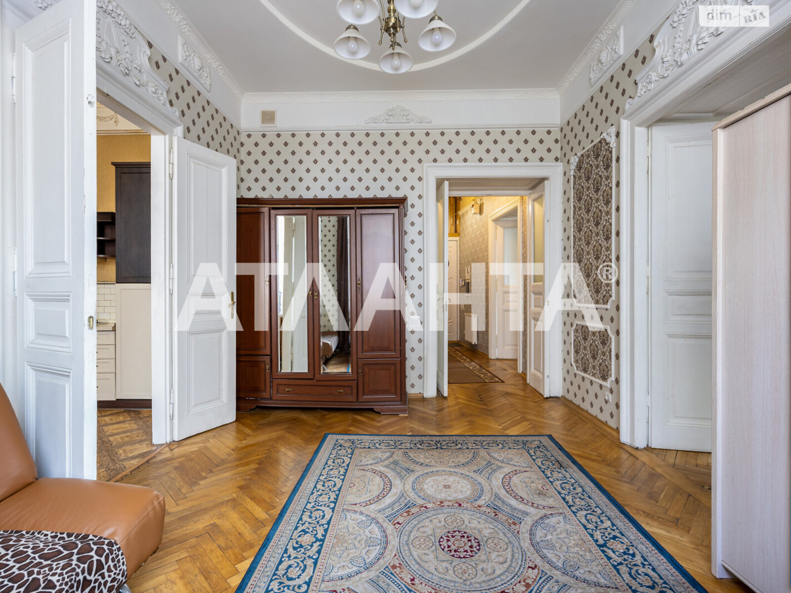 Продажа трехкомнатной квартиры в Львове, на ул. Огиенко Ивана, район Галицкий фото 1 Продажа трехкомнатной квартиры в Львове, на ул. Огиенко Ивана, район Галицкий фото 1