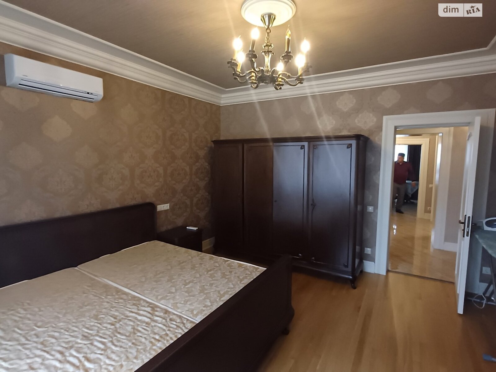 Продаж трикімнатної квартири в Львові, на вул. Римлянина, район Галицький фото 1 Продаж трикімнатної квартири в Львові, на вул. Римлянина, район Галицький фото 1