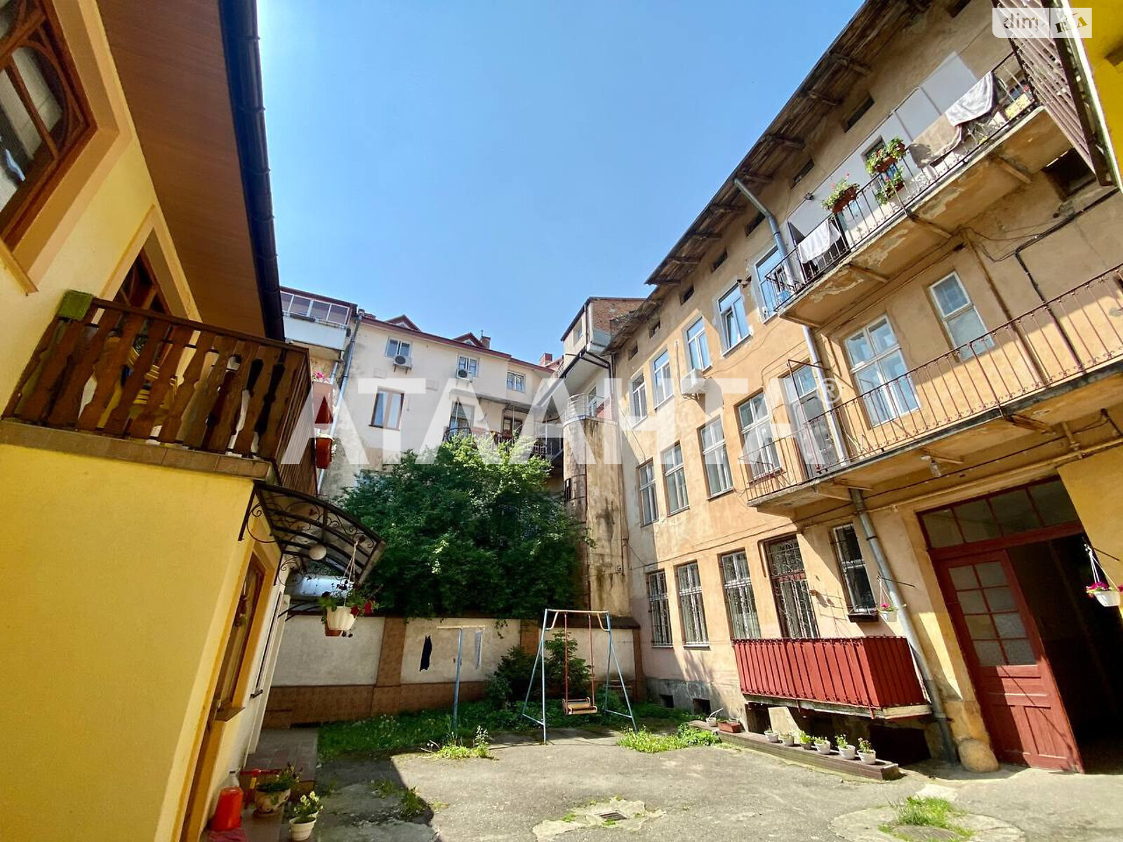 Продаж двокімнатної квартири в Львові, на вул. Турецька, район Галицький фото 1 Продаж двокімнатної квартири в Львові, на вул. Турецька, район Галицький фото 1