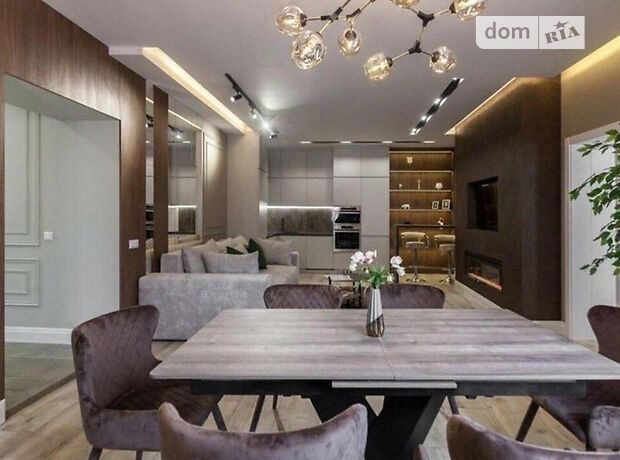 Продажа пятикомнатной квартиры в Львове, на ул. Стефаника 11, район Галицкий фото 1 Продажа пятикомнатной квартиры в Львове, на ул. Стефаника 11, район Галицкий фото 1