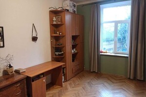 Продажа трехкомнатной квартиры в Львове, на ул. Кобылянской 8, район Лычаков фото 2