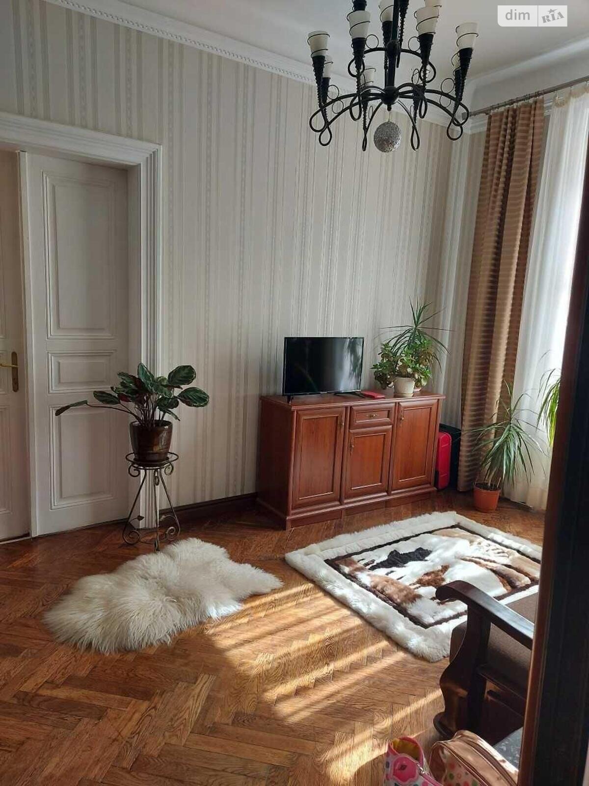 Продажа трехкомнатной квартиры в Львове, на ул. Кривоноса Максима 7, район Галицкий фото 1