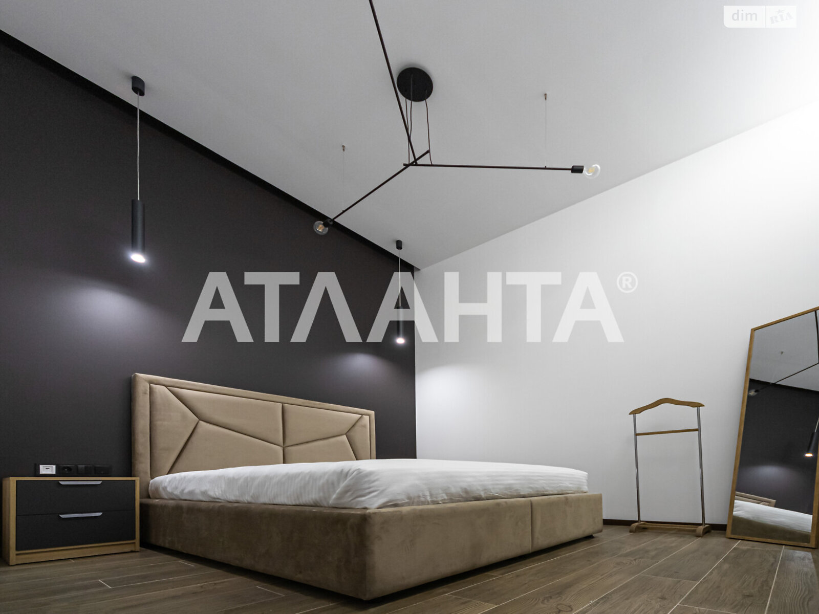 Продажа двухкомнатной квартиры в Львове, на ул. Хмельницкого Богдана, район Галицкий фото 1 Продажа двухкомнатной квартиры в Львове, на ул. Хмельницкого Богдана, район Галицкий фото 1