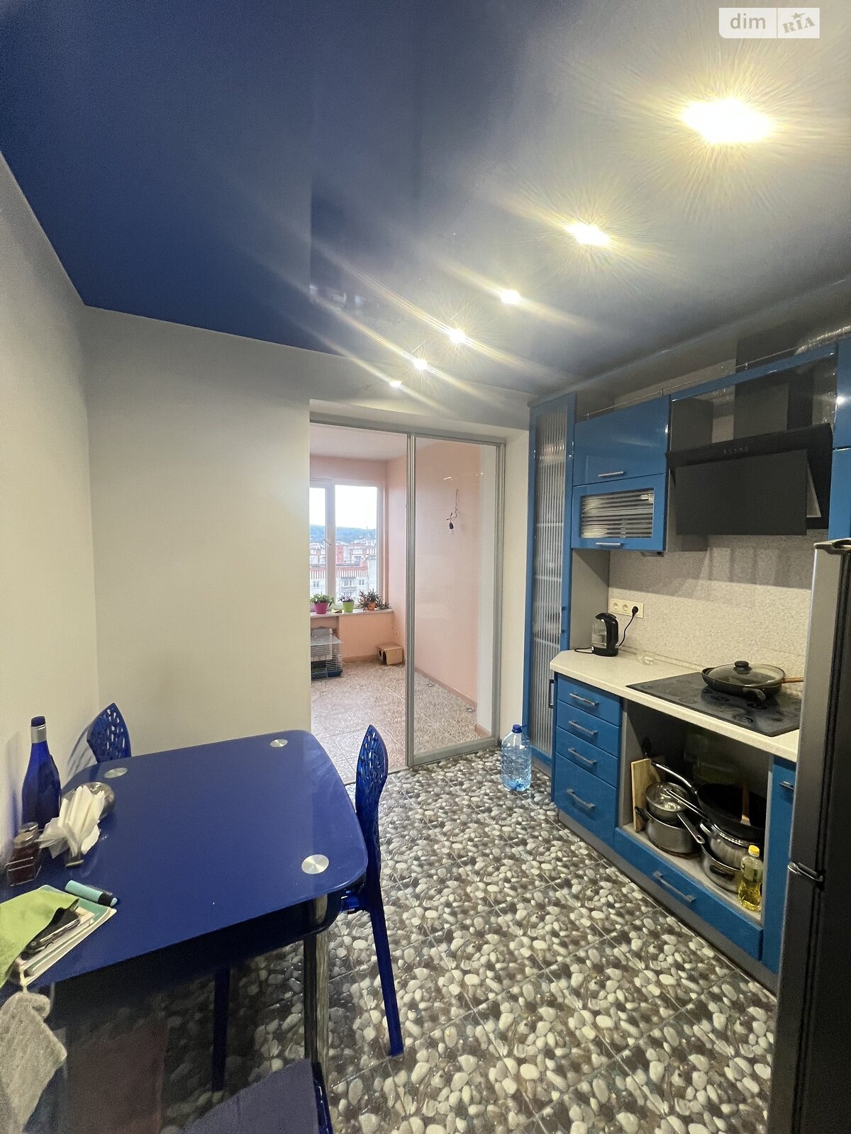 Продаж чотирикімнатної квартири в Львові, на просп. Чорновола В'ячеслава, район Голоско фото 1 Продаж чотирикімнатної квартири в Львові, на просп. Чорновола В'ячеслава, район Голоско фото 1