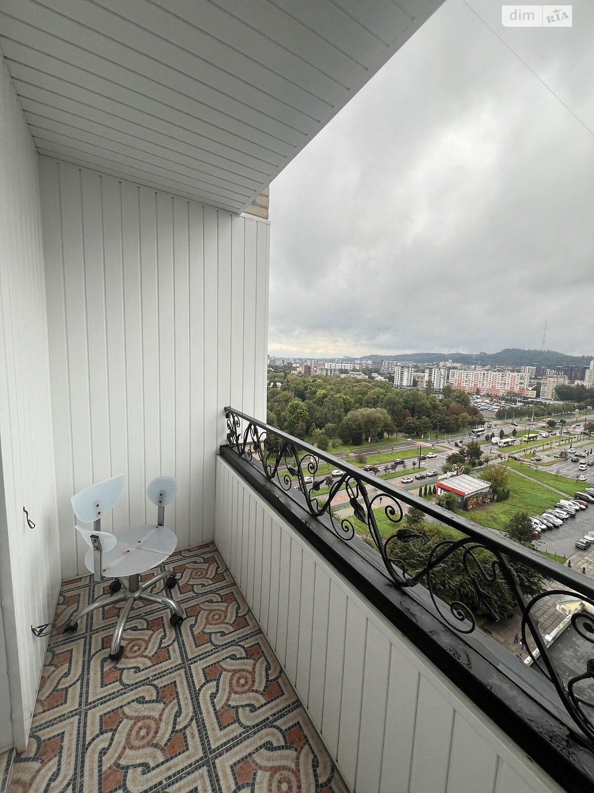 Продаж чотирикімнатної квартири в Львові, на просп. Чорновола В'ячеслава, район Голоско фото 1 Продаж чотирикімнатної квартири в Львові, на просп. Чорновола В'ячеслава, район Голоско фото 1