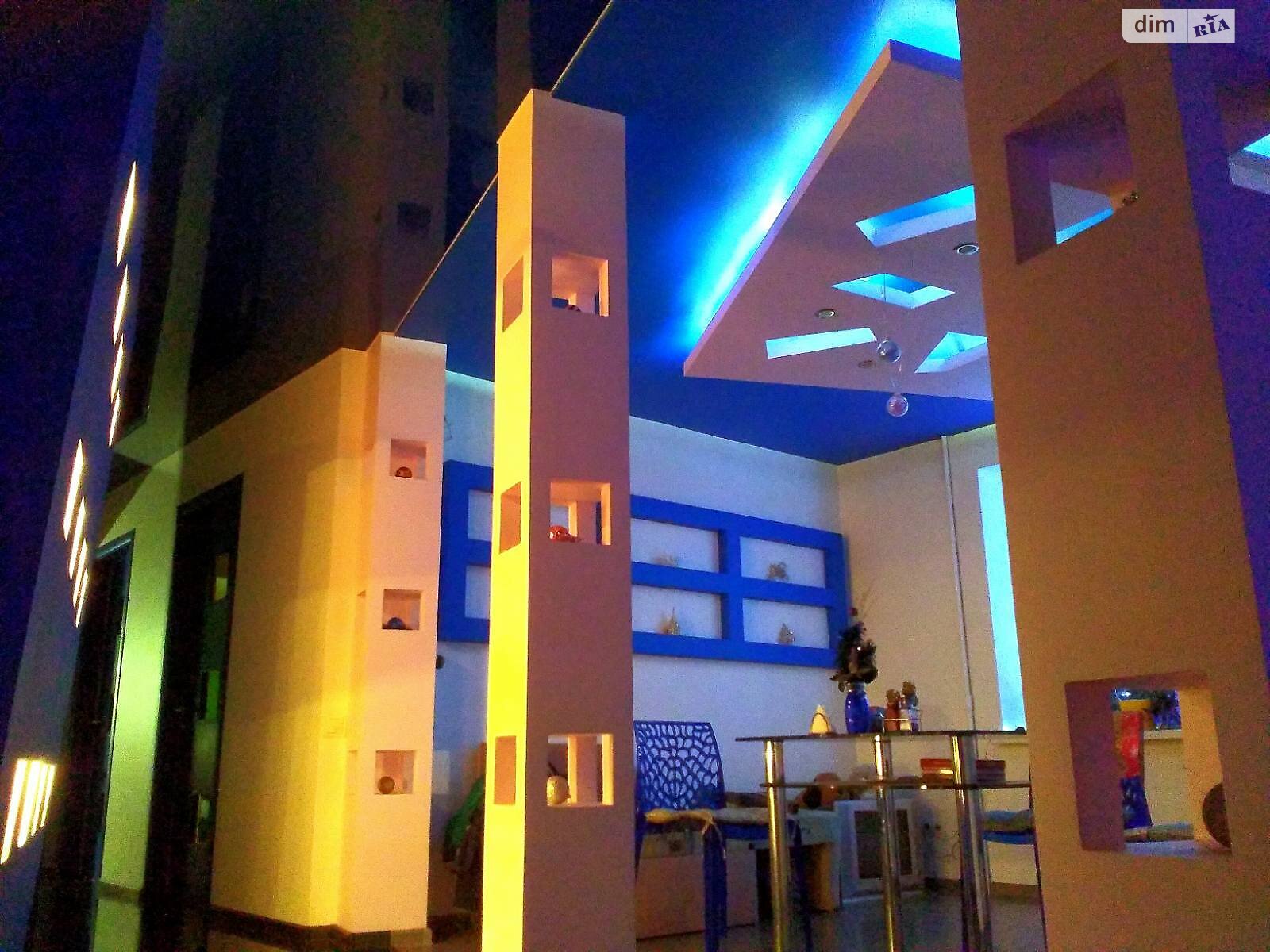 Продаж чотирикімнатної квартири в Львові, на просп. Чорновола В'ячеслава, район Голоско фото 1 Продаж чотирикімнатної квартири в Львові, на просп. Чорновола В'ячеслава, район Голоско фото 1