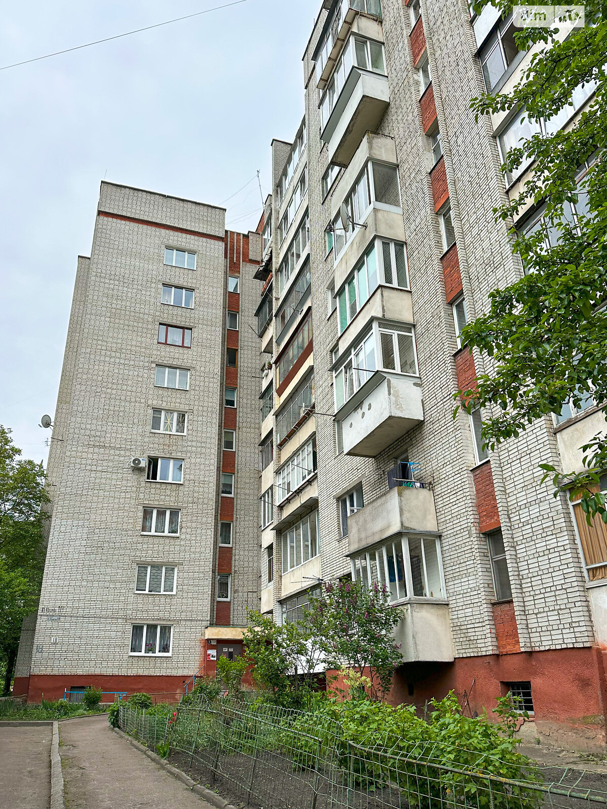 Продажа трехкомнатной квартиры в Львове, на ул. Панча Петра 18, район Голоско фото 1 Продажа трехкомнатной квартиры в Львове, на ул. Панча Петра 18, район Голоско фото 1