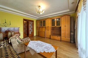 Продаж трикімнатної квартири в Львові, на вул. Панча Петра 18, район Голоско фото 2