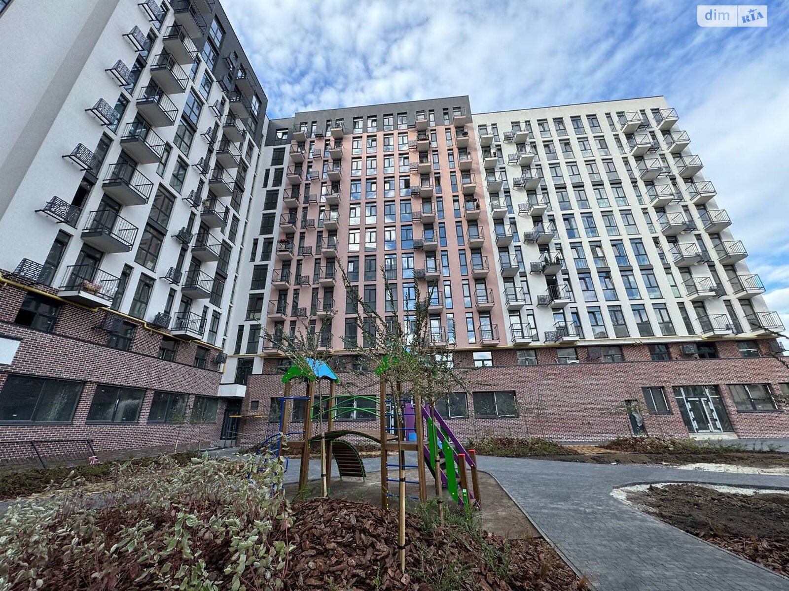Продажа двухкомнатной квартиры в Львове, на ул. Под Голоском 16, район Голоско фото 1 Продажа двухкомнатной квартиры в Львове, на ул. Под Голоском 16, район Голоско фото 1