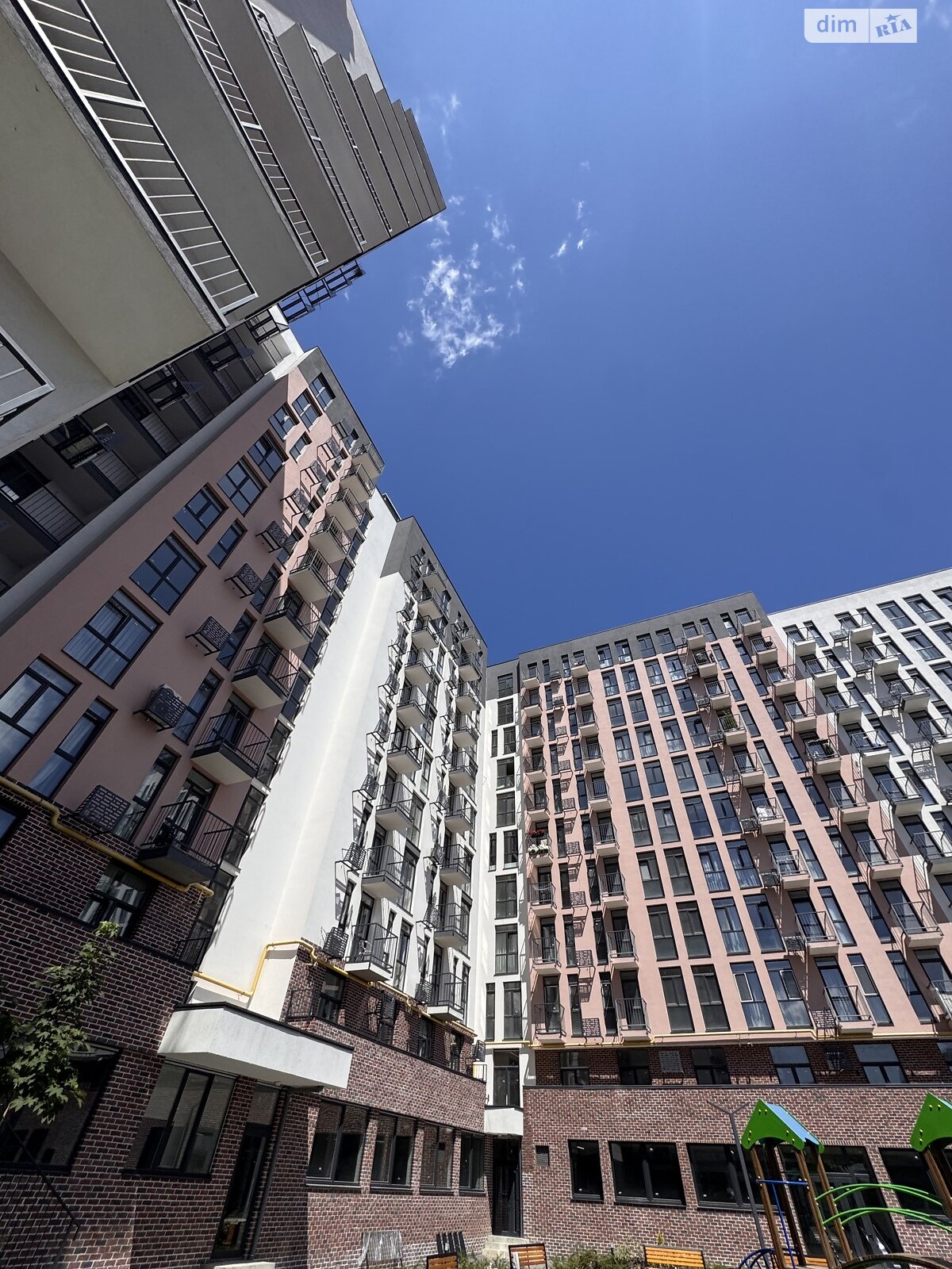 Продажа двухкомнатной квартиры в Львове, на ул. Под Голоском 16, район Голоско фото 1 Продажа двухкомнатной квартиры в Львове, на ул. Под Голоском 16, район Голоско фото 1