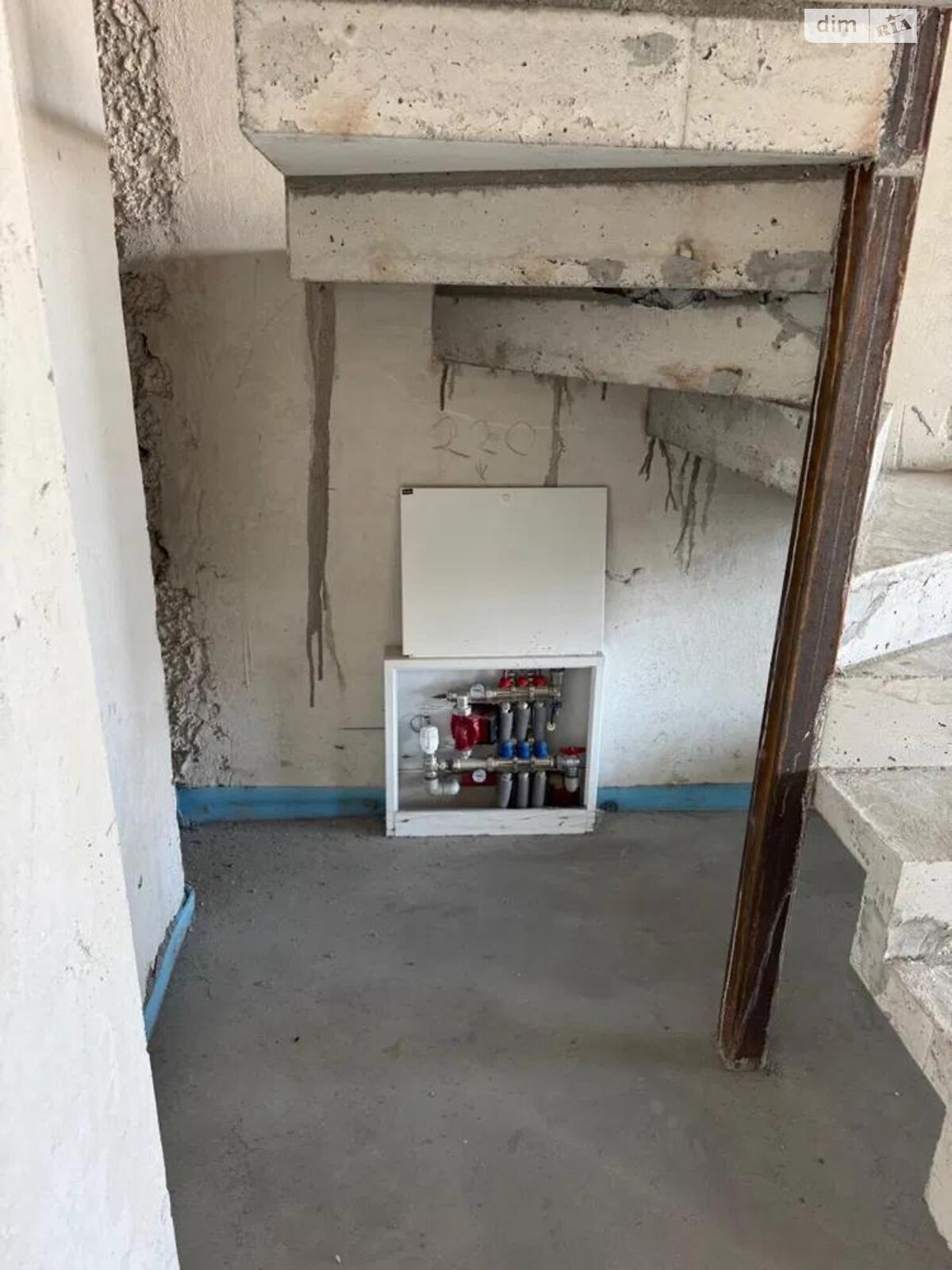 Продажа трехкомнатной квартиры в Львове, на ул. Под Голоском, район Голоско фото 1 Продажа трехкомнатной квартиры в Львове, на ул. Под Голоском, район Голоско фото 1