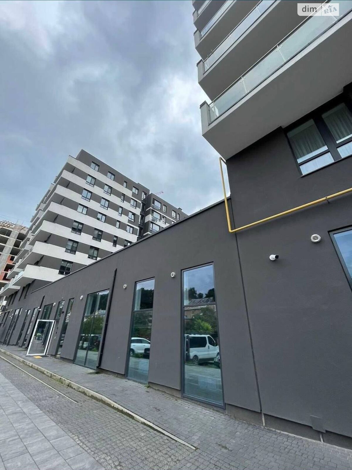 Продажа трехкомнатной квартиры в Львове, на ул. Топольная 4Б, район Голоско фото 1 Продажа трехкомнатной квартиры в Львове, на ул. Топольная 4Б, район Голоско фото 1