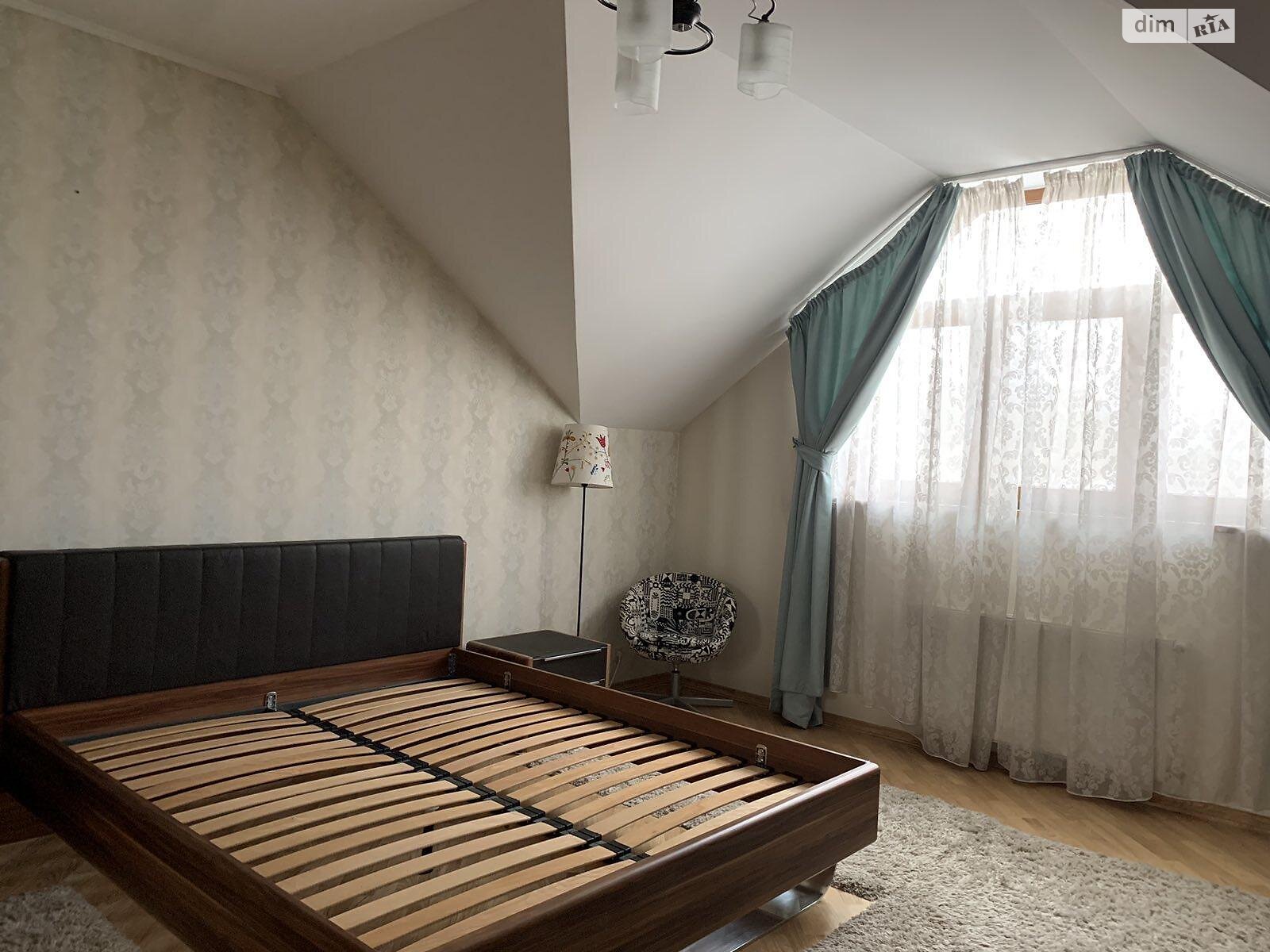 Продажа четырехкомнатной квартиры в Львове, на ул. Замарстиновская 240, район Голоско фото 1