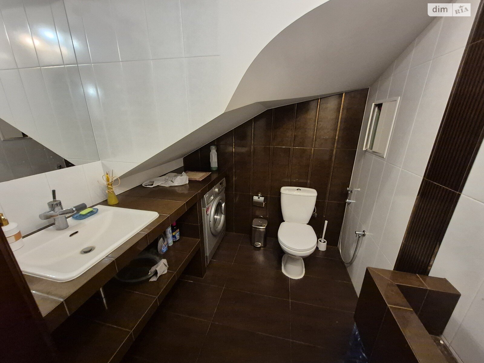 Продаж трикімнатної квартири в Львові, на вул. Замарстинівська 240, район Голоско фото 1 Продаж трикімнатної квартири в Львові, на вул. Замарстинівська 240, район Голоско фото 1