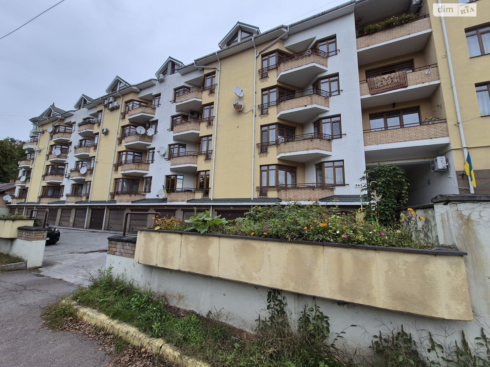 Продаж трикімнатної квартири в Львові, на вул. Замарстинівська 240, район Голоско фото 1 Продаж трикімнатної квартири в Львові, на вул. Замарстинівська 240, район Голоско фото 1