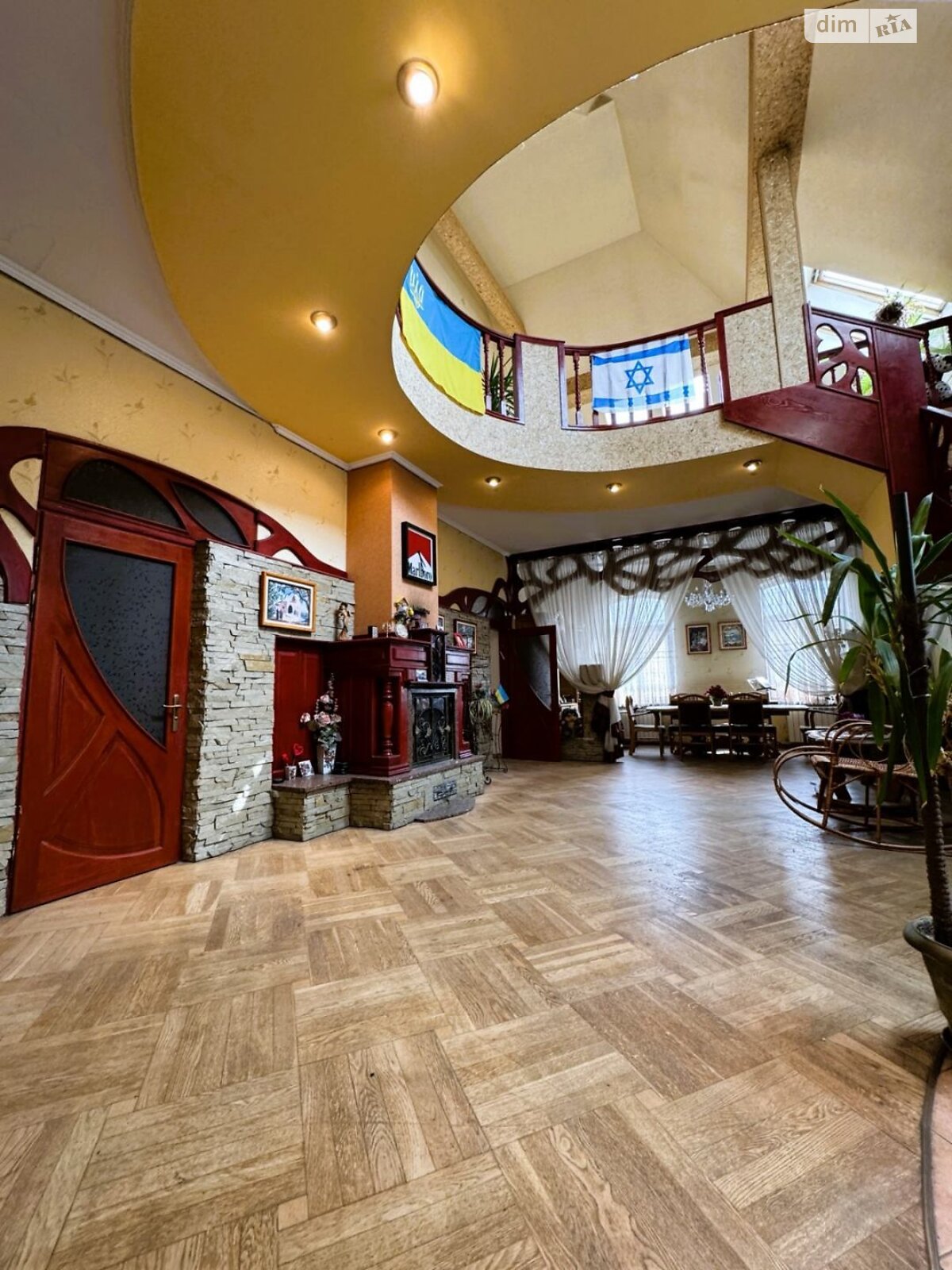 Продажа пятикомнатной квартиры в Львове, на ул. Гушалевича, фото 1