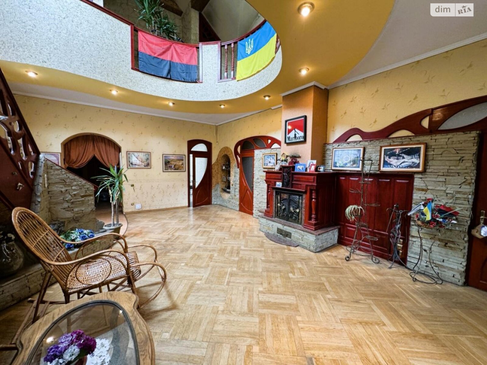 Продажа пятикомнатной квартиры в Львове, на ул. Гушалевича, фото 1