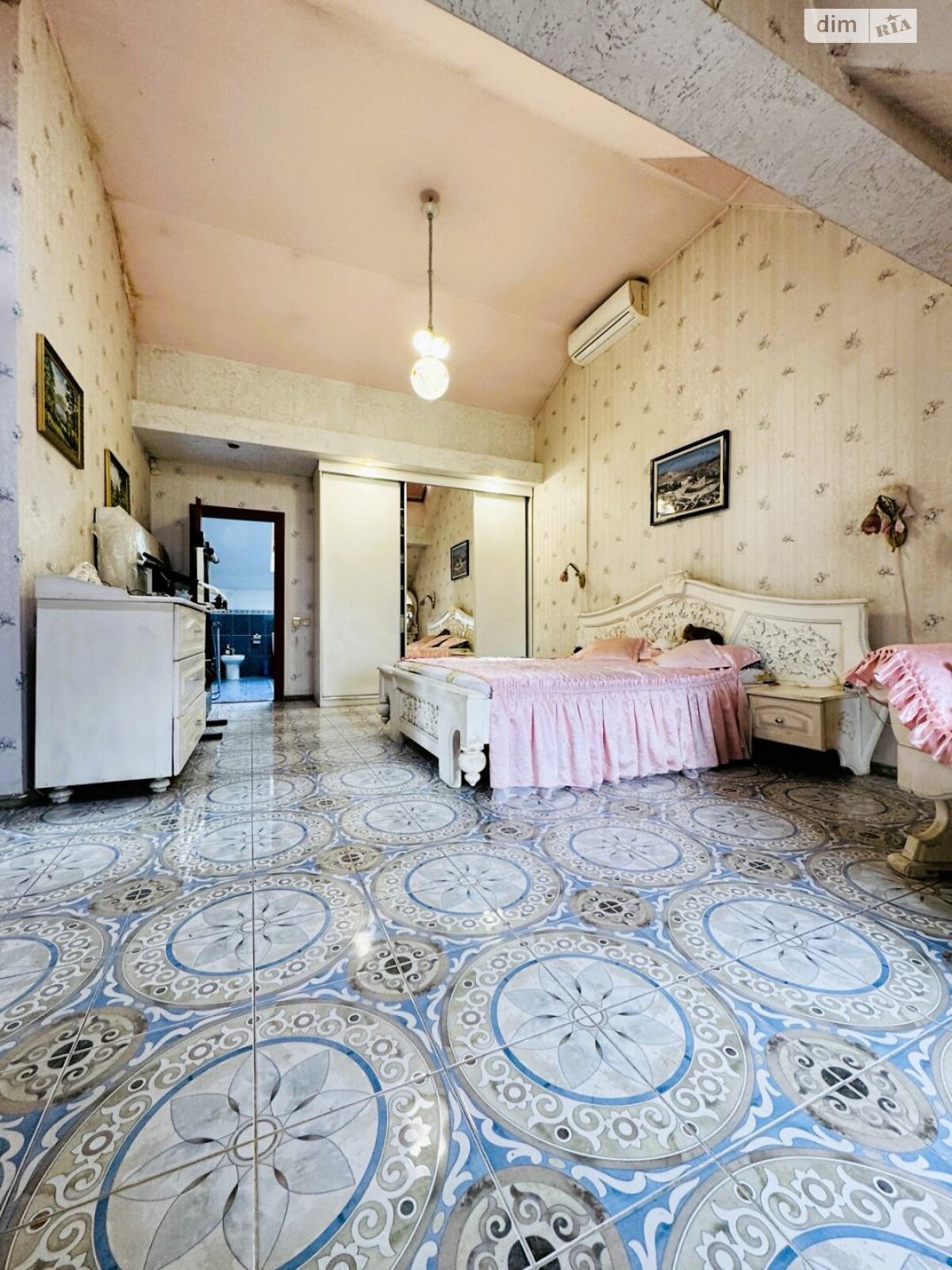 Продажа пятикомнатной квартиры в Львове, на ул. Гушалевича, фото 1