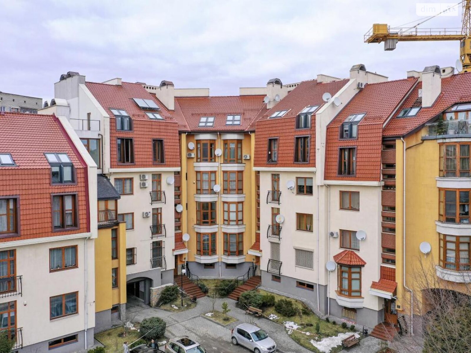 Продажа пятикомнатной квартиры в Львове, на ул. Гординских 4, район Кастёловка фото 1 Продажа пятикомнатной квартиры в Львове, на ул. Гординских 4, район Кастёловка фото 1