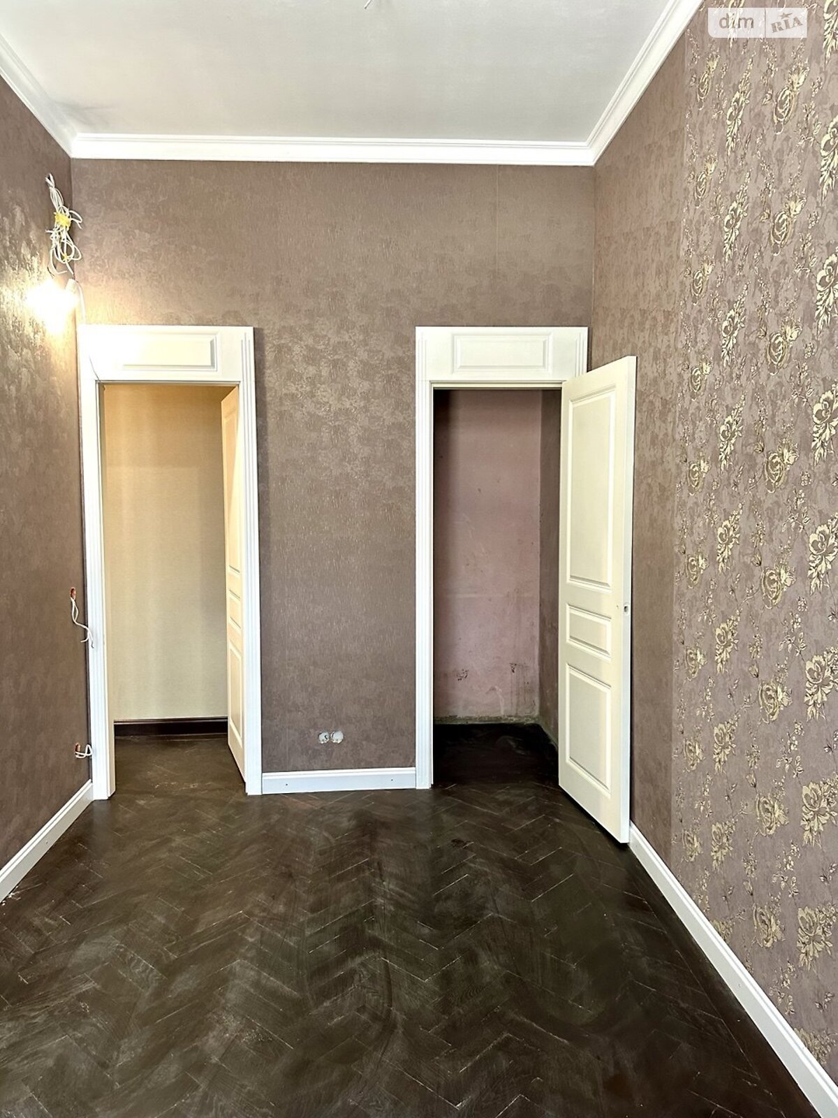 Продажа двухкомнатной квартиры в Львове, на ул. Довбуша Олексы, район Кайзервальд фото 1 Продажа двухкомнатной квартиры в Львове, на ул. Довбуша Олексы, район Кайзервальд фото 1
